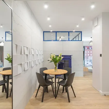 Deo Plaza Nad Motlawa By Rent Like 그단스크