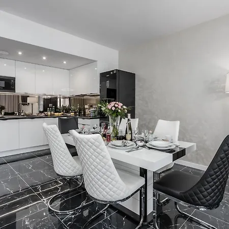 Apartmanhotel Deo Plaza Nad Motlawa By Rent Like