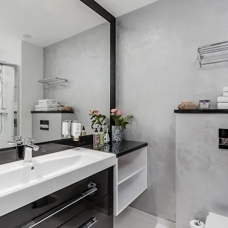 Deo Plaza Motlawa Dream By Renters 4* Danzica